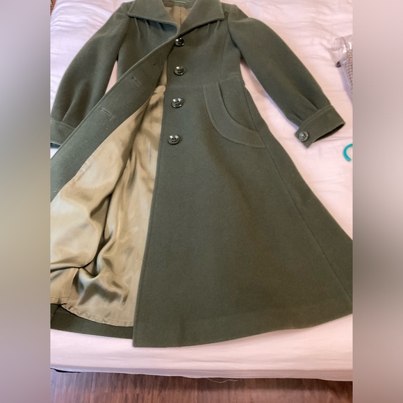 Vintage thick wool coat size xs good used condition - Picture 7 of 9